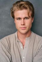 欧文·帕特里克·乔伊纳